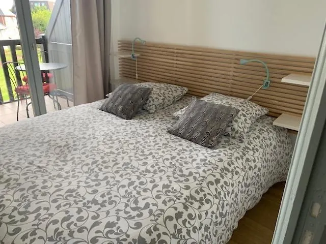 L'appartement Vue Mer De La Des Rosiers - Sur Mer Apartmán Trouville-sur-Mer