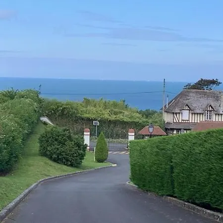 L'appartement Vue Mer De La Des Rosiers - Sur Mer Апартаменты *